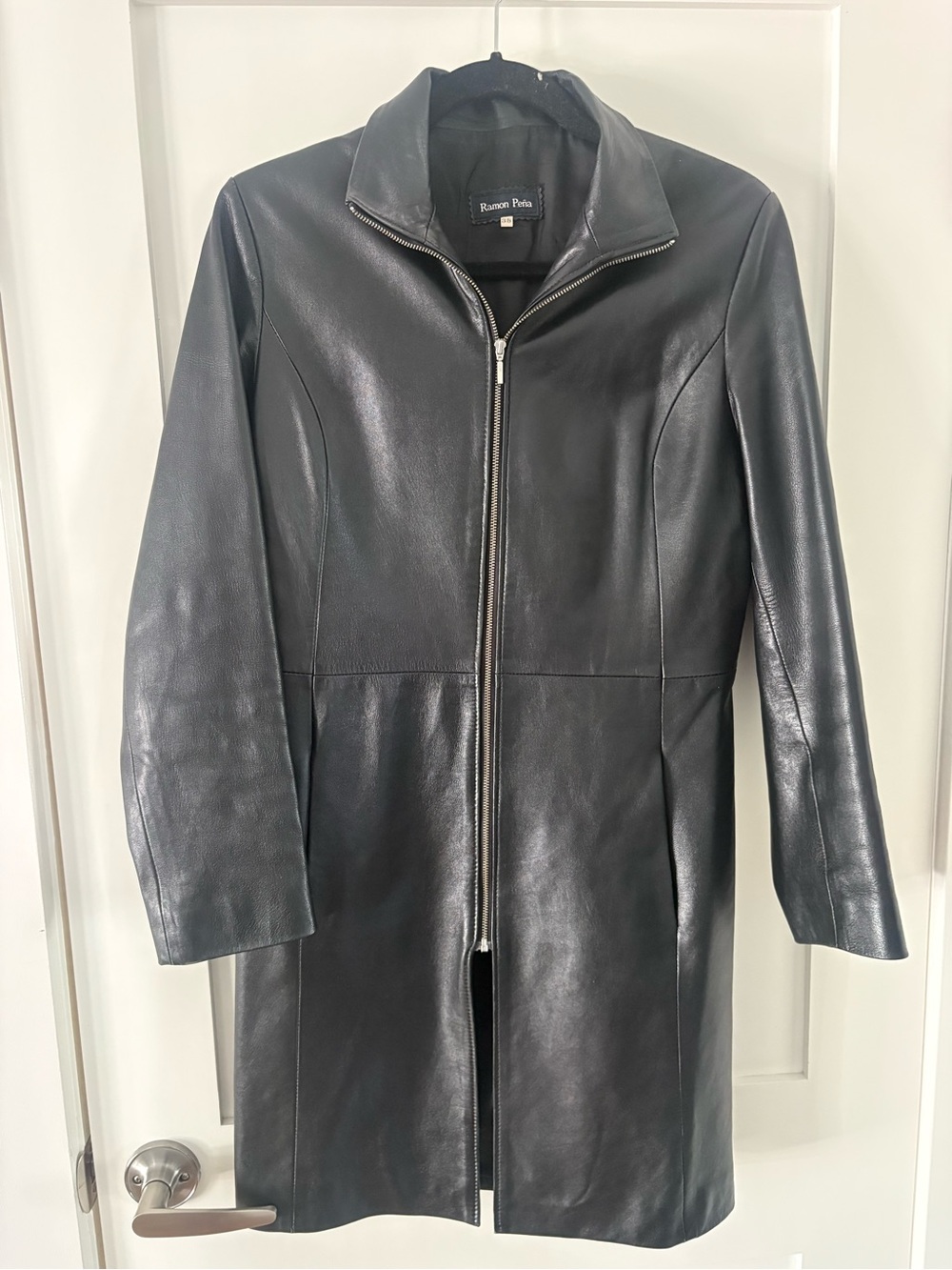 Ramón Peña black long leather jacket structured front zipper minimalist sz 38